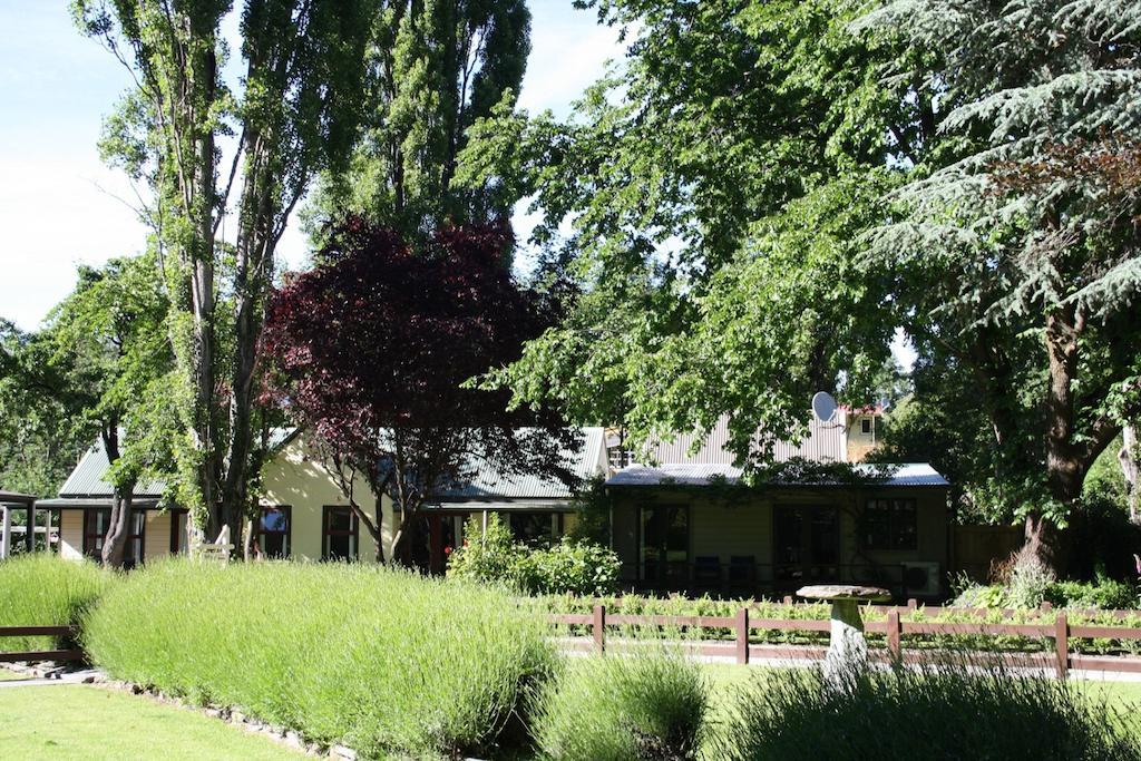 Shades Of Arrowtown Motel Exterior photo