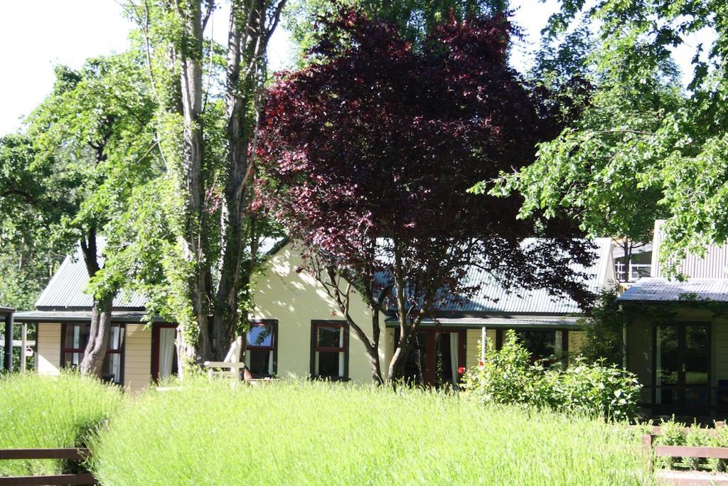 Shades Of Arrowtown Motel Exterior photo